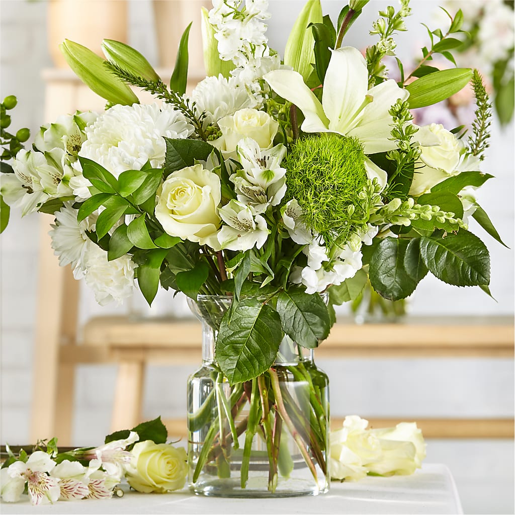 Classic Ivory – A Florist Original – Concord Flowers, Concord CA