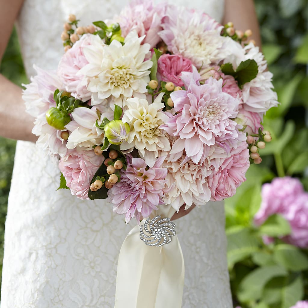 Heart's Promise Bouquet – Concord Flowers, Concord CA