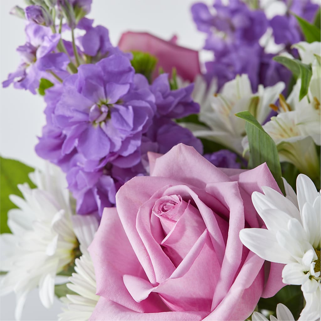 Garden of Peace Bouquet –  Concord Flowers, Concord CA