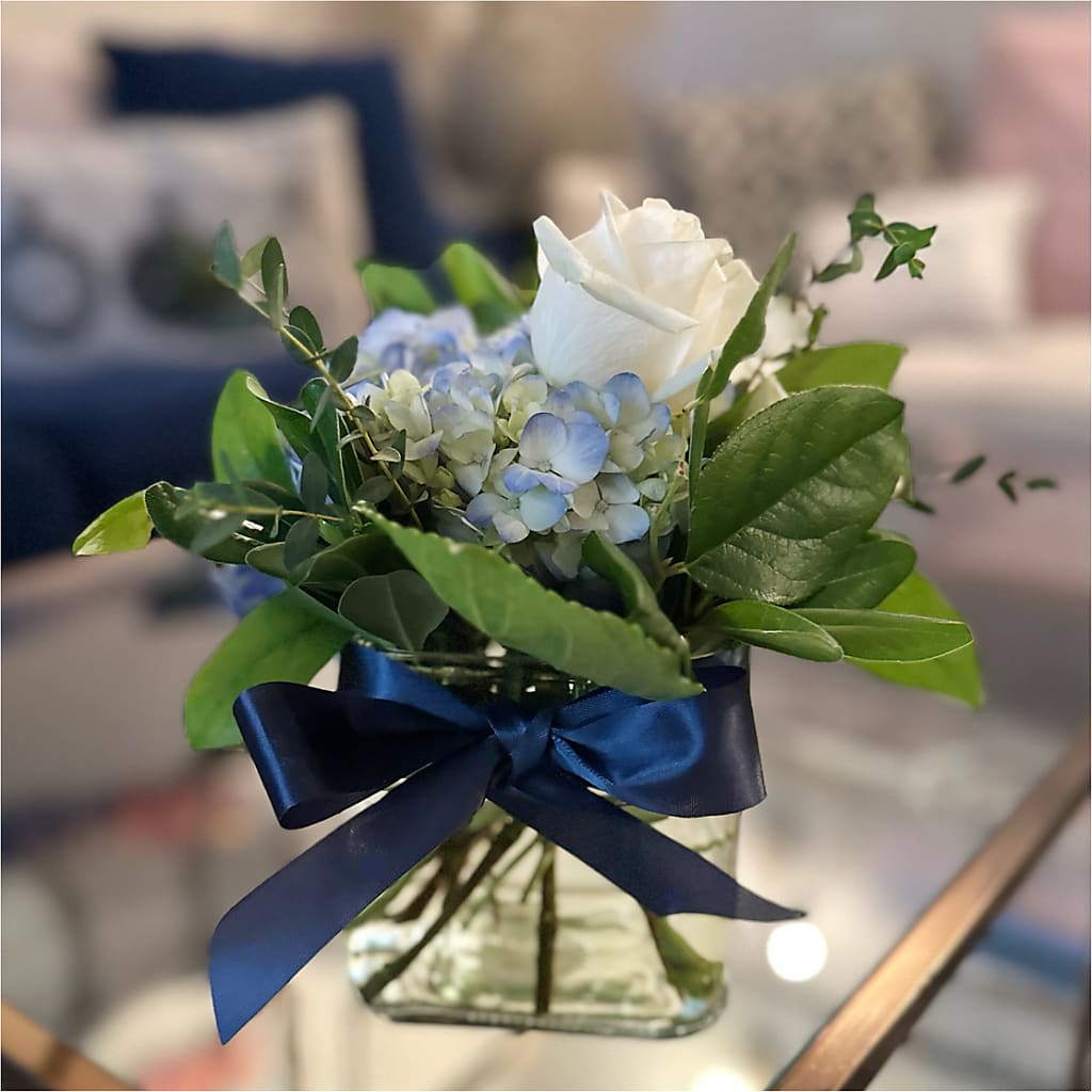 Sky Blue Delight Bouquet –  Concord Flowers, Concord CA