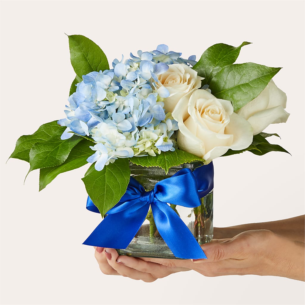 Sky Blue Delight Bouquet –  Concord Flowers, Concord CA