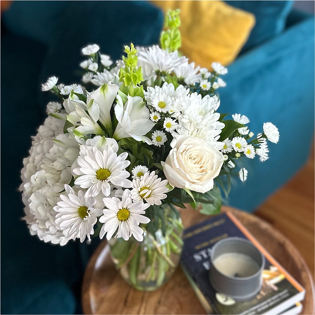 Classic Ivory – A Florist Original –  Concord Flowers, Concord CA