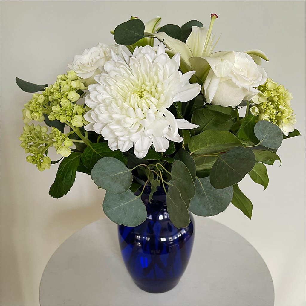 Snowy Dreams Bouquet –  Concord Flowers, Concord CA